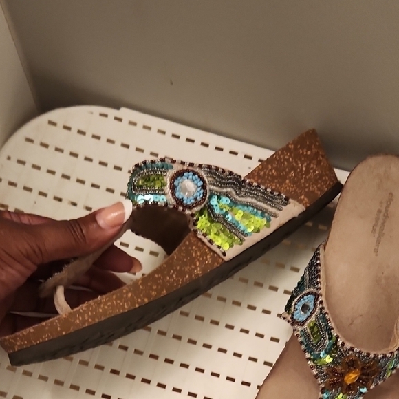 Cloudwalkers Women's Beaded Sandals - Green and Brown - Picture 4 of 5